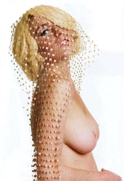 15P Celeb Lindsay Lohan nipple slip and hot nude boobs