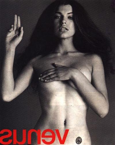 16P Celeb star Milla Jovovich showing nude perky tits