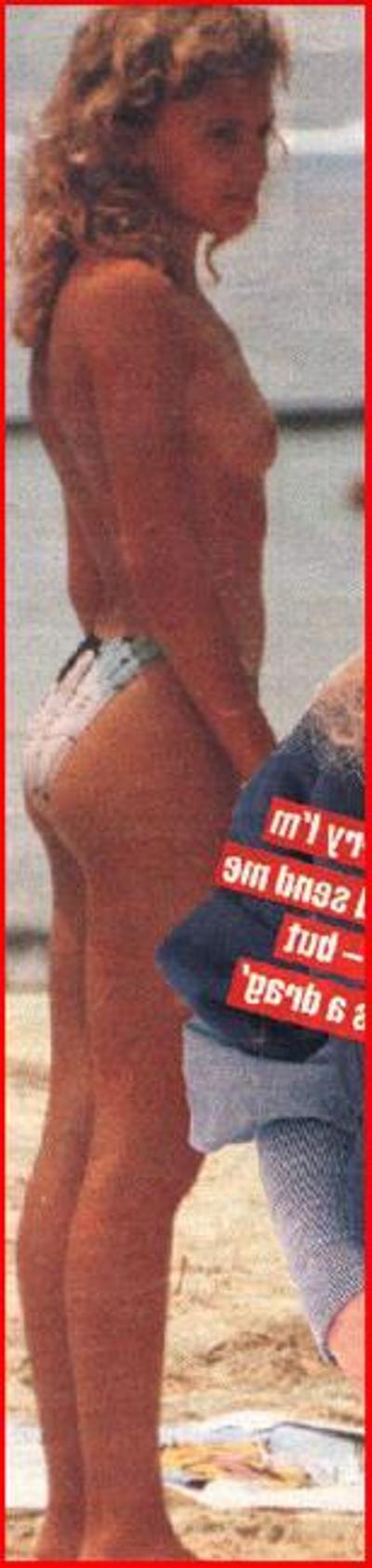 16P Celebrity singer Kylie Minogue showing nude perky tits