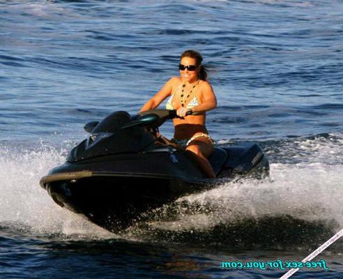 16P Mariah Carey posing in skimpy bikini on yacht paprazzi pix