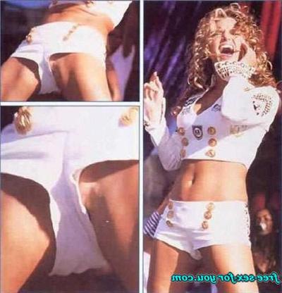 16P Jessica Simpson pussy and nipple slip paparazzi pictures