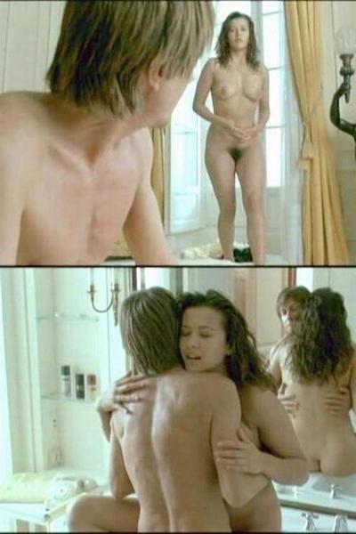 16P Lovely actress Sophie Marceau shows her best parts