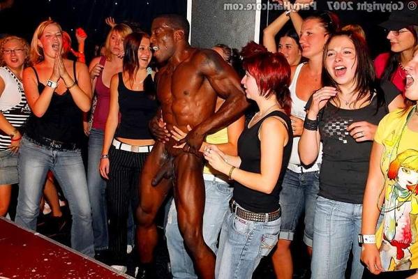 20P Teenagers adore a black officers huge monster rod