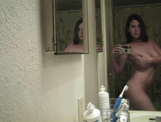 15P Bilder einer versauten Hausfrau mit großen Titten