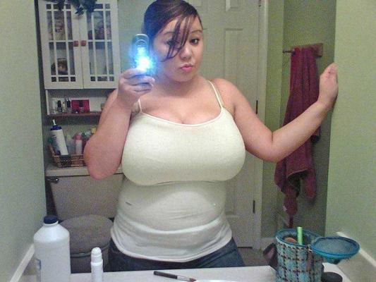 15P Fat exgirlfriends posing