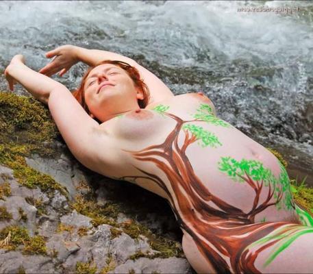 15P Hairy Pregnant Nudist in Body Paint Naked on River Bank