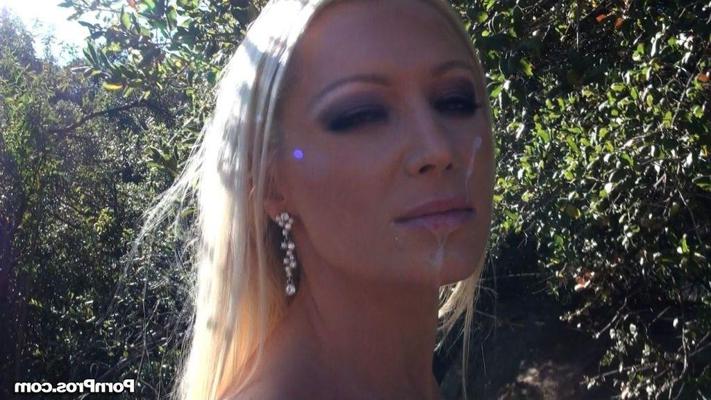 16P Shameless Diana Doll sucking and fucking in nature