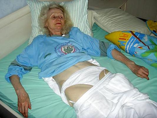 23P Granny  josee    back from hospital   she want  fuck
