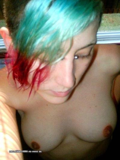14P Hor y chicas alternativas sexys provocando a sus novios