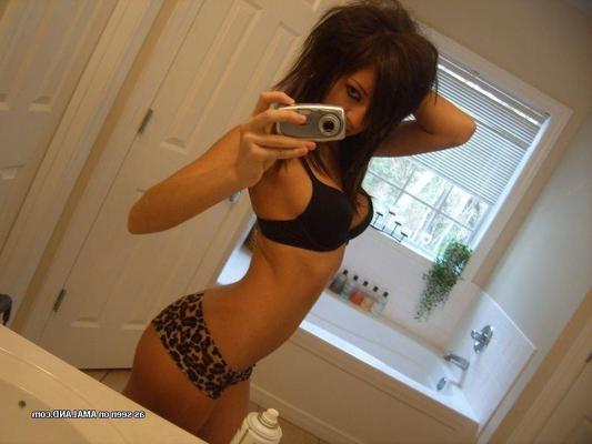 13P Sexy ass scene honey show off her tits and tight body