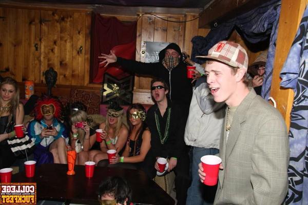 12P Naughty and wild teen sluts are enjoying the mardi gras party