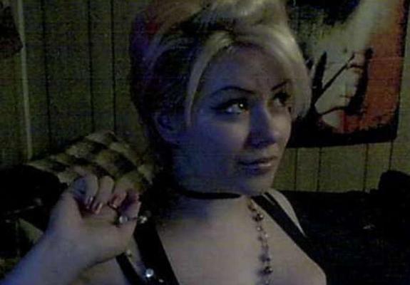 16P Nice photo set of sexy pretty babes