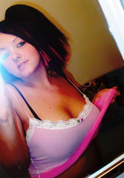 15P Shots of busty emo chick