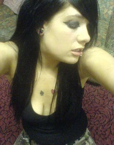 15P Cellphone shots of emo babe