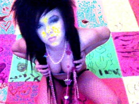 16P Pics of emo teen with guys