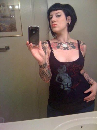 16P Pictures of gorgeous emo girlfriends