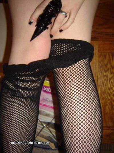 15P Selection of nice photos of a naughty chick