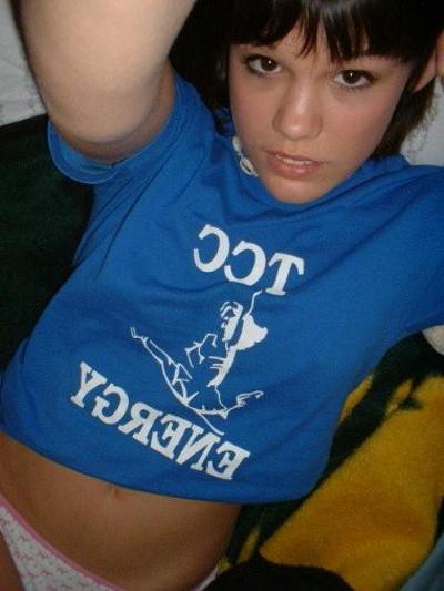16P Spanish teen selfshooting