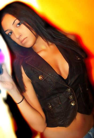 18P MySpace hotties in sexy poses