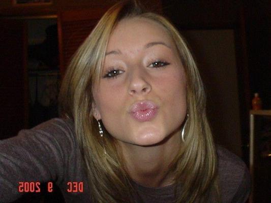 18P Süße Amateurküken beim Modeln