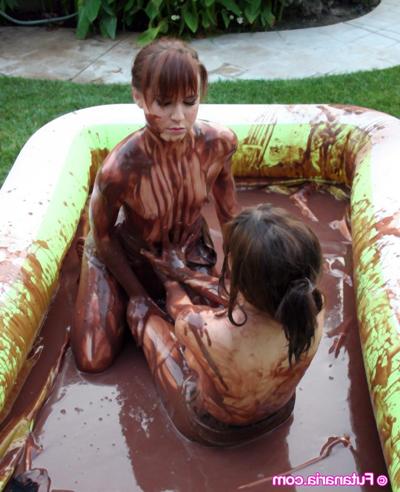12P Futanaria Meat Pole Mud Wrestling