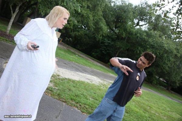 15P Schulmädchen Amanda Bryant beim Ficken mit Creampie