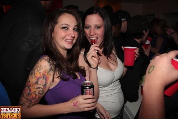 15P Drunk teen GFs partying on campus in homemade pix