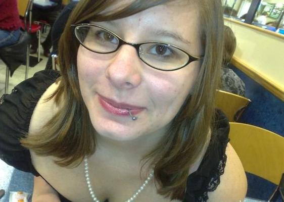 15P Dirty girlfriends get facial cumshots