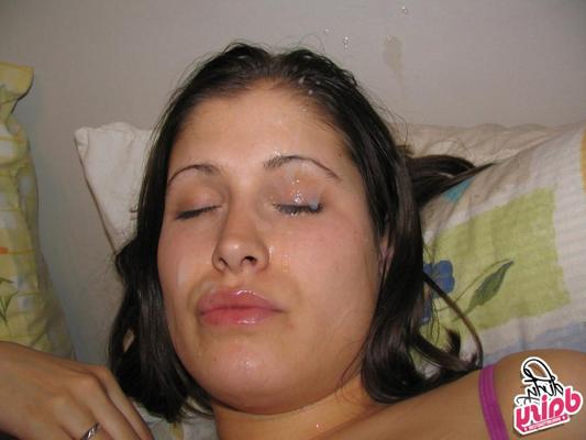 15P This amateur housewife gets a face full of cum