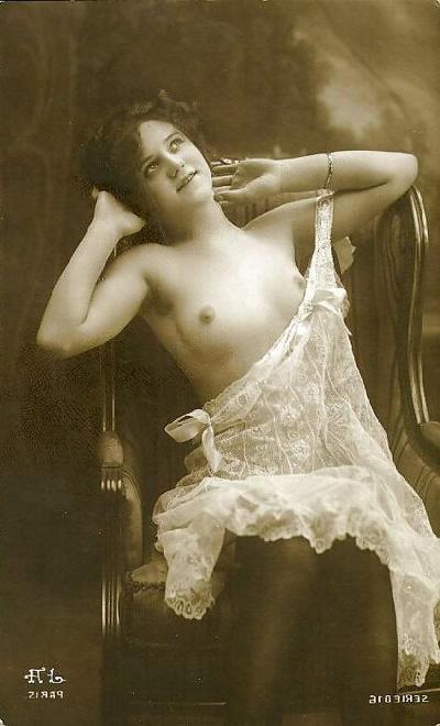 25P Old French postcards 8