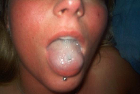 15P Dirty girlfriends get facial cumshots