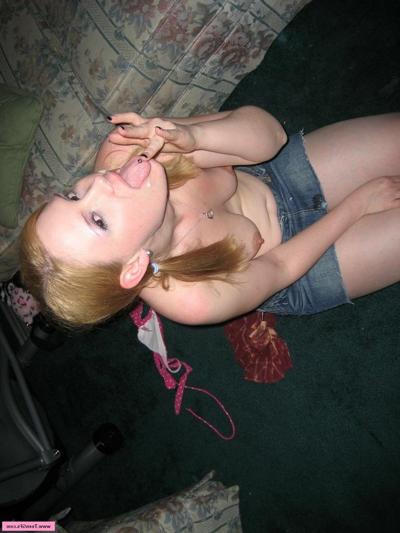 15P Homemade amateur girlfriend toy and facial cumshot