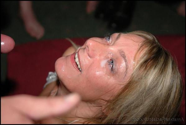 10P English lady getting her face cum soaked