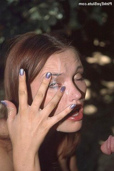 15P boquete adolescente morena e gozada nos olhos