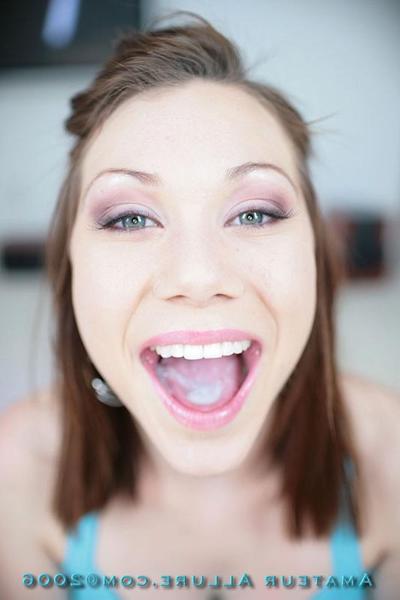 16P Hot amateur babe sucking and swallowing