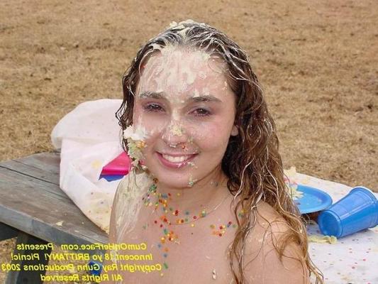 16P Outdoor gangbang messy facial