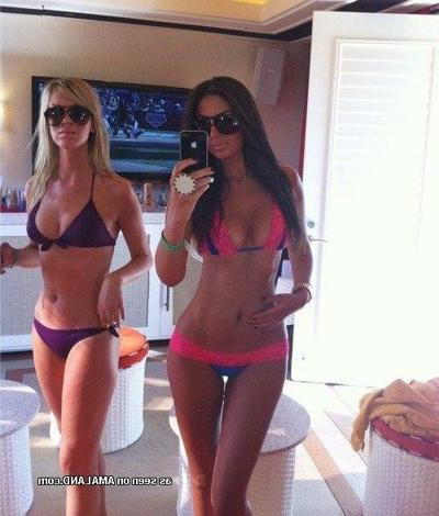 6P Photos of nice sexy steamy hot honeys