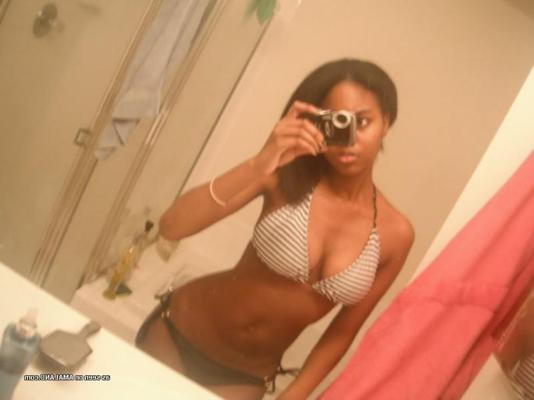 10P Black girlfriend with fine tits selfshooting for her pal