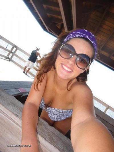 14P Steamy hot non-nude amateur sexy cuties posing for the cam