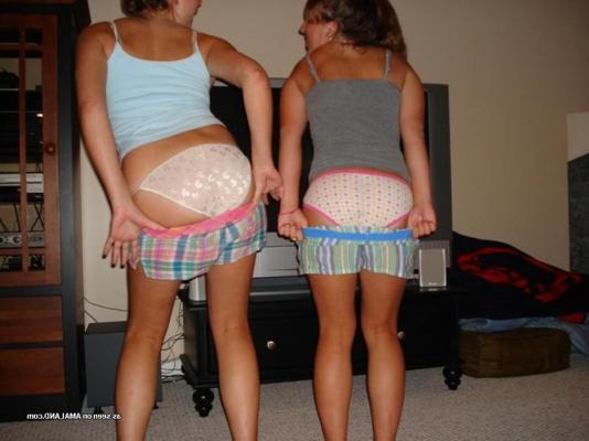 10P Compilation of kinky amateur teens posing in their underwear