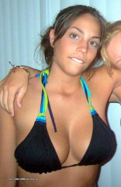 10P Compilation of naughty non-nude chicks posing sexy