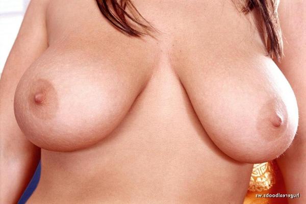 17P Babe with massive natural melons teasing