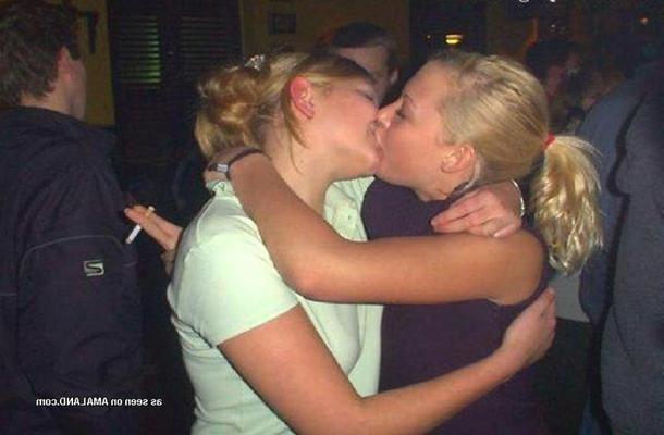 15P Copines amateurs vraiment bourrées qui se déchaînent