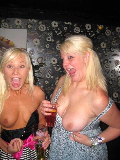 15P Pictures of various wasted bitches in a crazy party