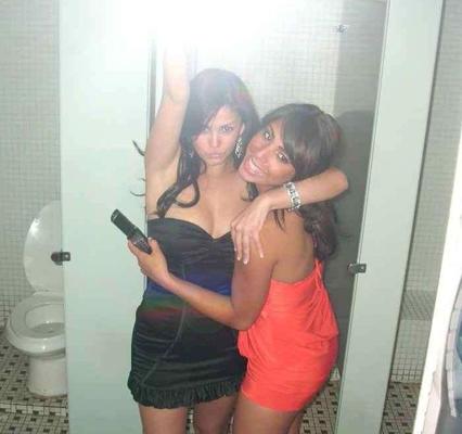 15P Real drunk amateur girls going wild
