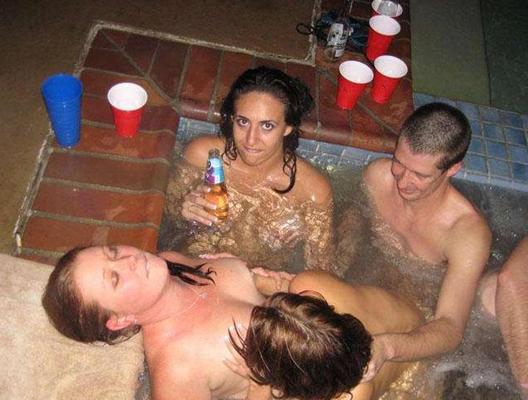 15P Real drunk amateur girls going wild