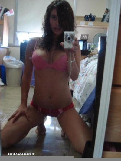 15P Horny amateur teens posing in selfpics