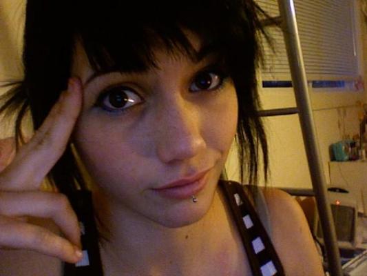 15P Tight emo amateur teen girlfriends teasing