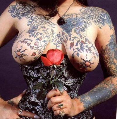 11P Extreme tattoo and piercing