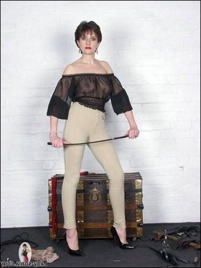 15P Mature British Femdom